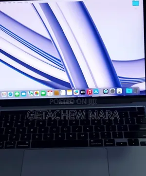 New Laptop Apple MacBook Pro M1 8GB Intel Core I9 SSD 256GB