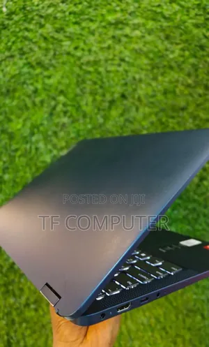 New Laptop Lenovo Flex 5 16GB AMD Ryzen 7 SSD 512GB