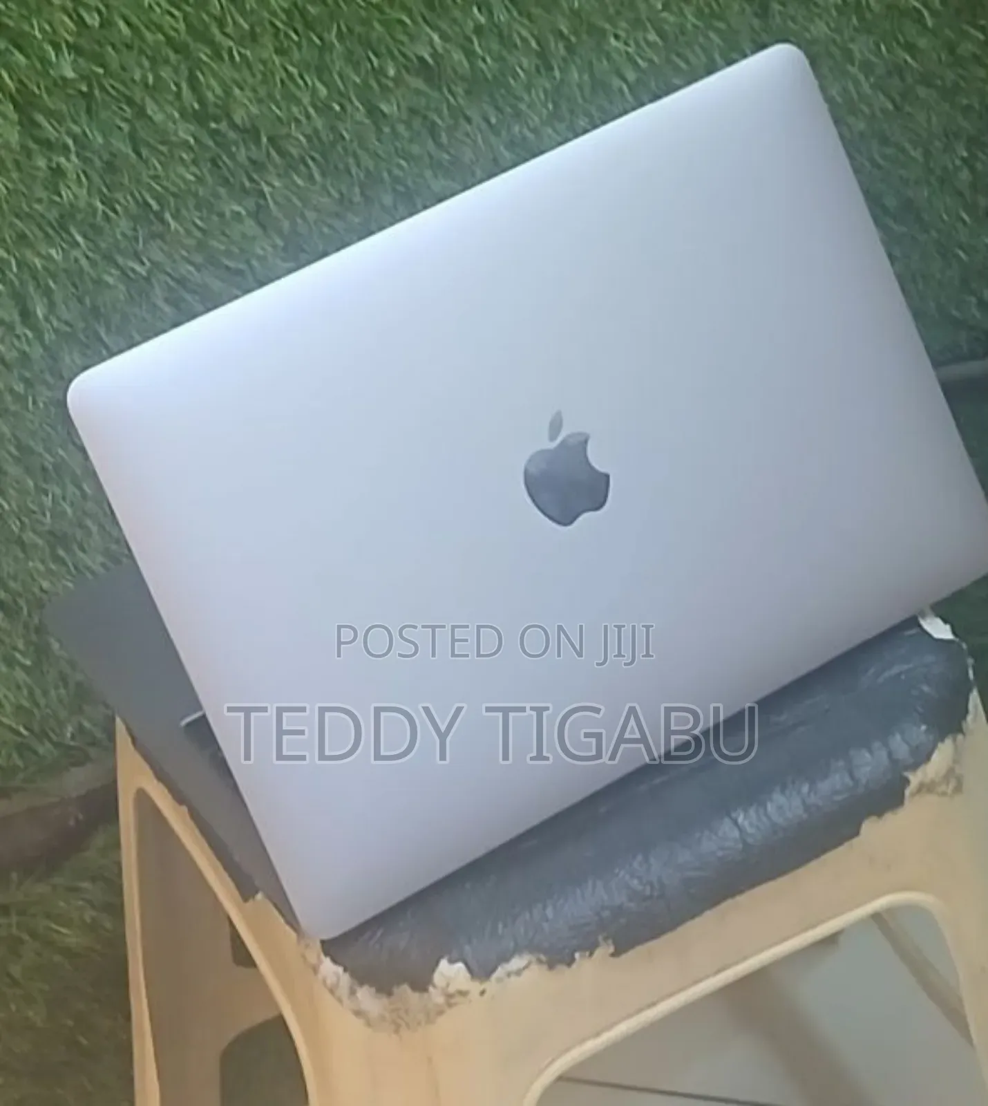 New Laptop Apple MacBook Pro 8GB Intel Core I5 SSD 256GB