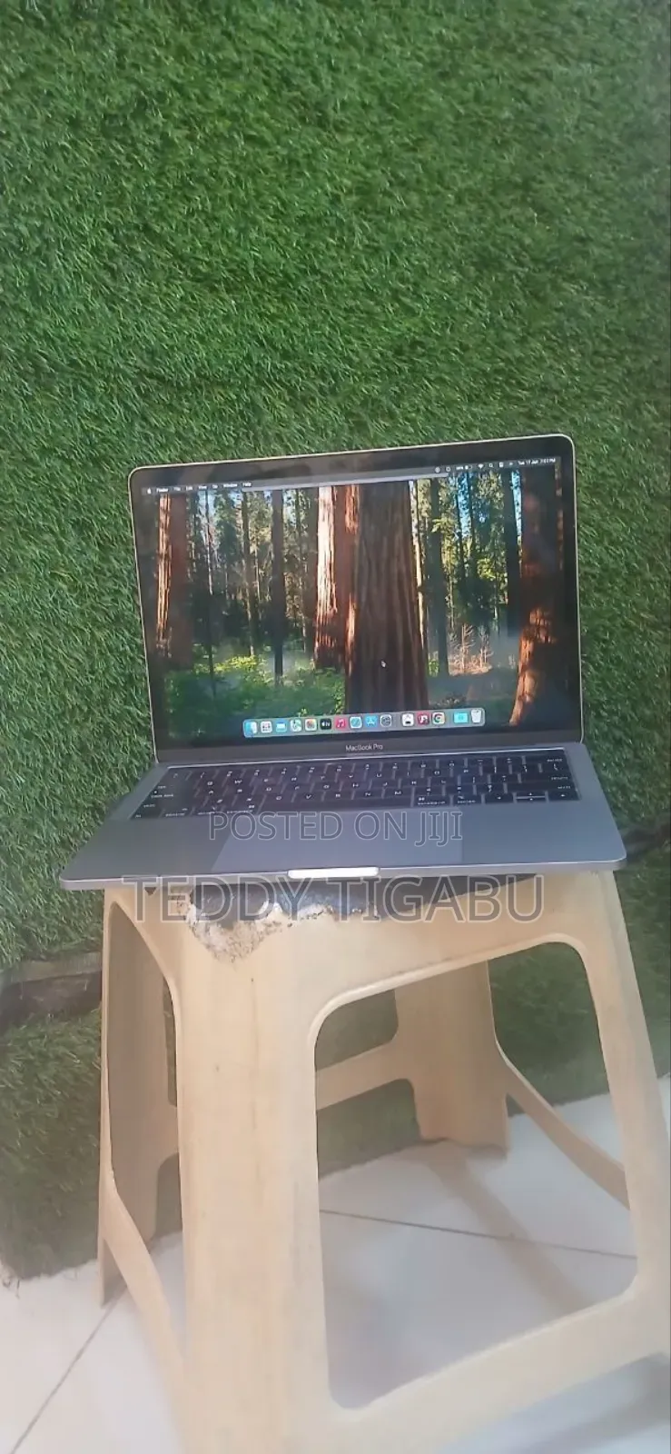 New Laptop Apple MacBook Pro 8GB Intel Core I5 SSD 256GB