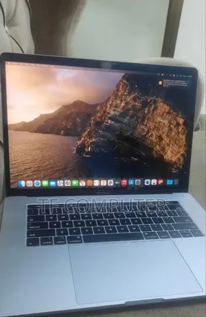 New Laptop Apple MacBook Pro 2017 16GB Intel Core I7 SSD 512GB