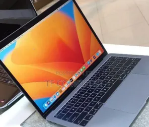 New Laptop Apple MacBook Pro 2017 16GB Intel Core I5 SSD 512GB