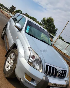 Photo - Toyota Land Cruiser Prado 2007 Silver