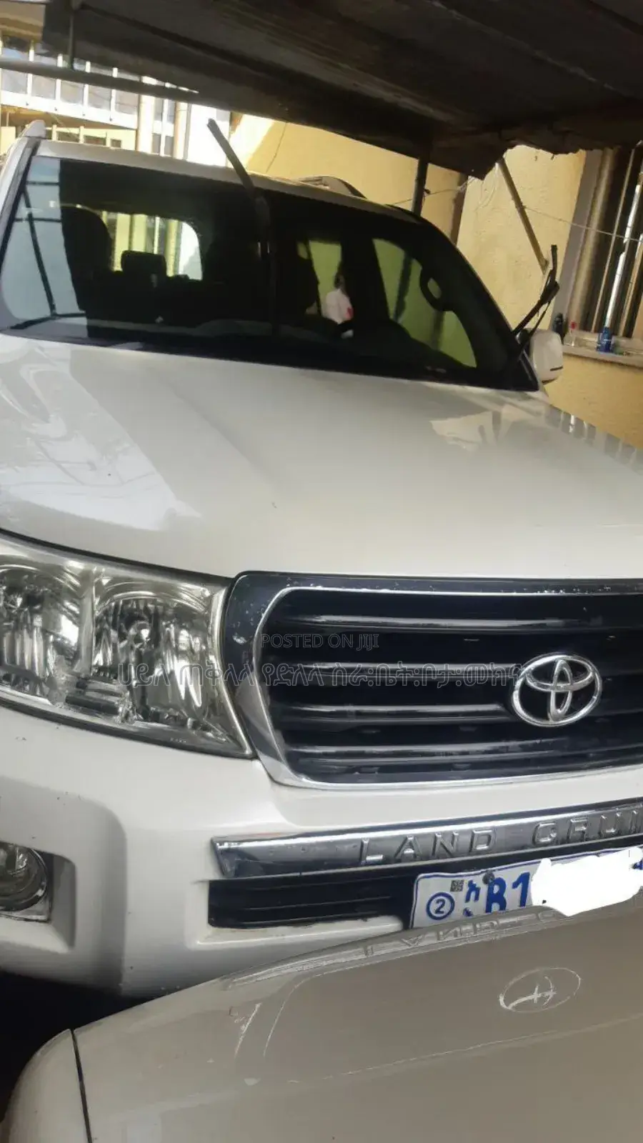 Toyota Land Cruiser 2010 Ivory