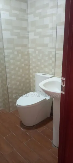 2bdrm Apartment in Apartment, Yeka for rent
