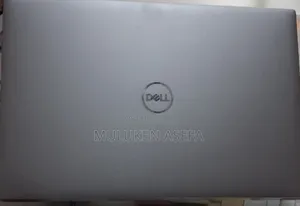 New Laptop Dell Precision 5550 16GB Intel Core I7 SSD 512GB