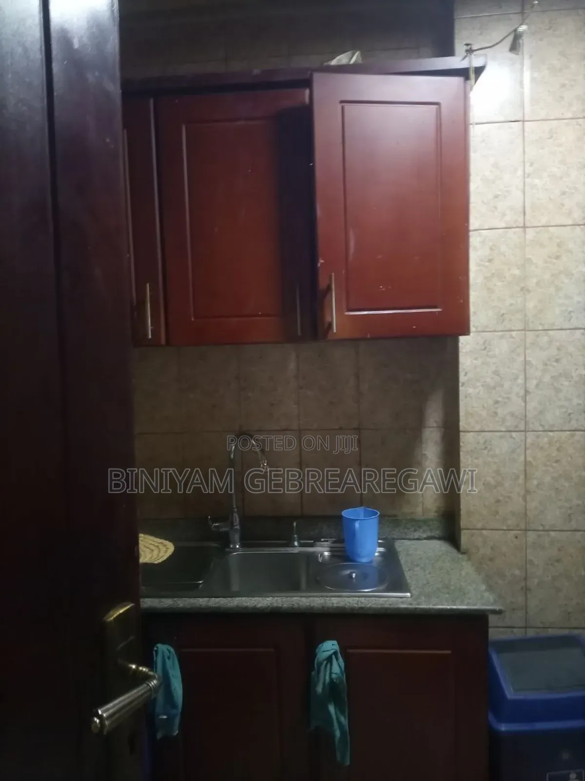 Furnished 1bdrm Apartment in Apartment, Yeka for rent