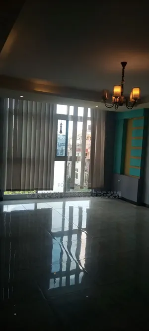 3bdrm Apartment in Apartment, Yeka for rent
