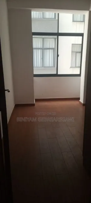 3bdrm Apartment in Apartment, Yeka for rent