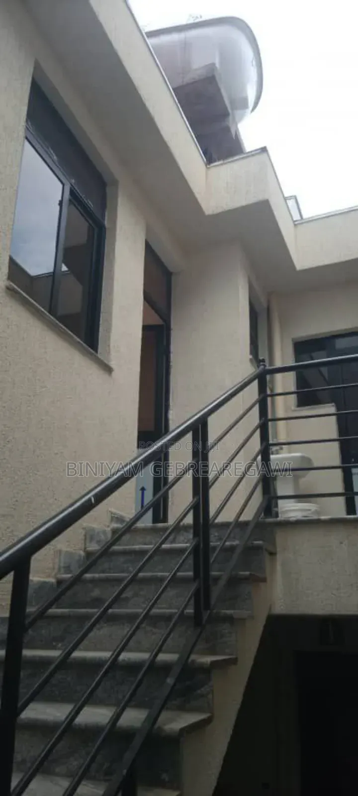 6bdrm House in G+2, Yeka for rent