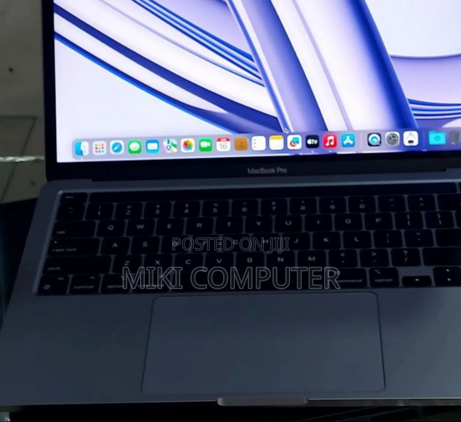 New Laptop Apple MacBook Pro 2023 M2 8GB Intel SSD 256GB