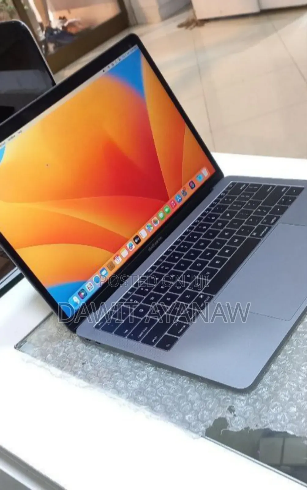 New Laptop Apple MacBook Pro 2017 16GB Intel Core I5 SSD 512GB