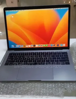 New Laptop Apple MacBook Pro 2017 16GB Intel Core I5 SSD 512GB