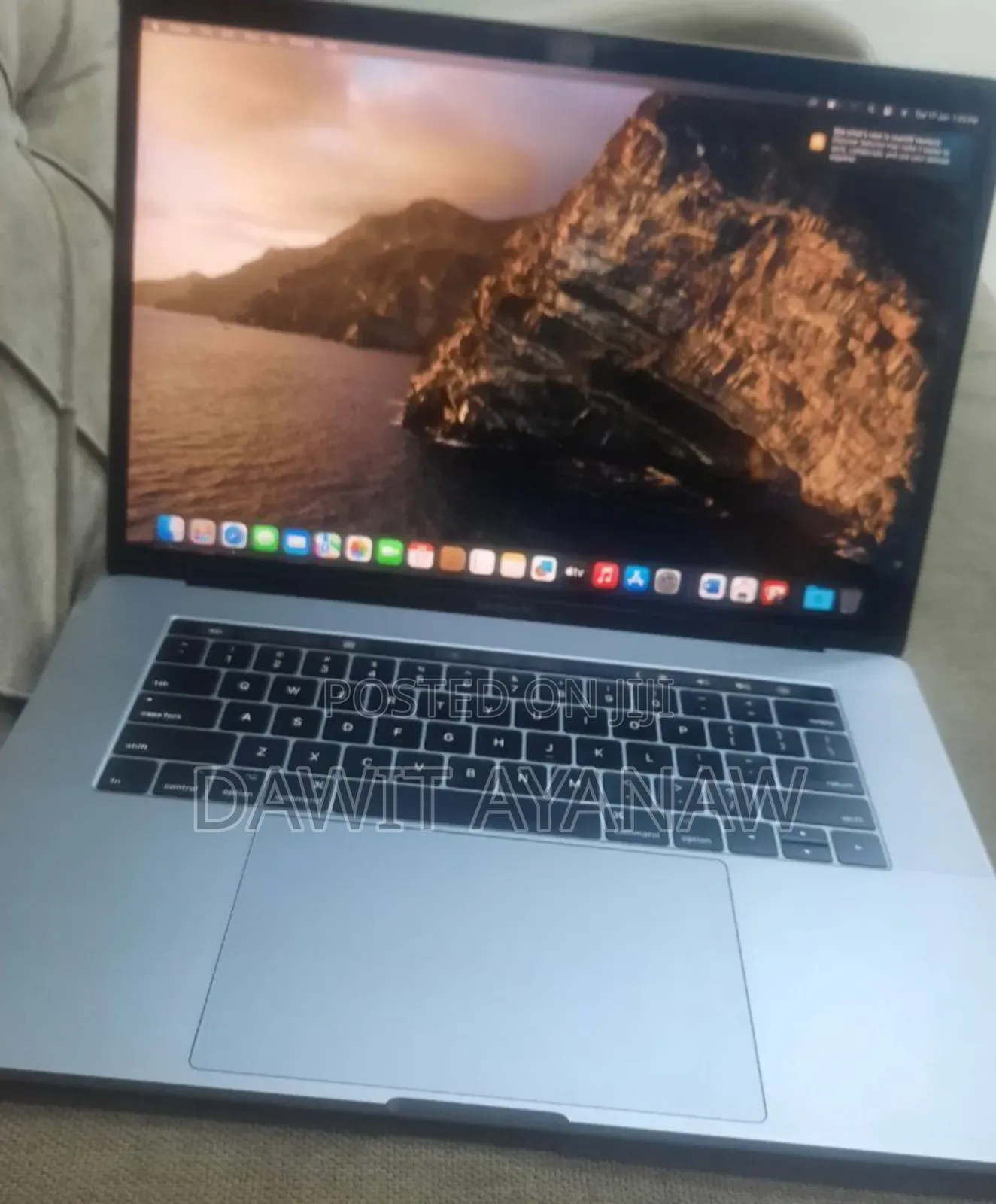 New Laptop Apple MacBook Pro 2017 16GB Intel Core I7 SSD 512GB