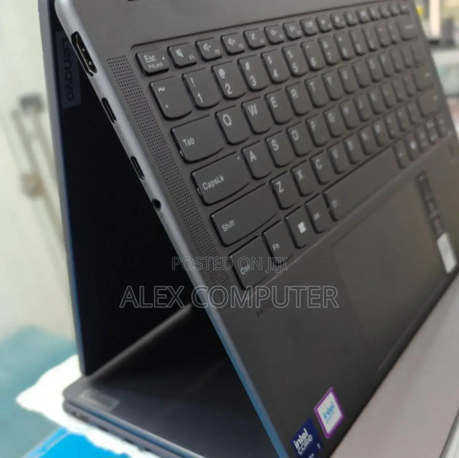 New Laptop Lenovo Yoga 7i 16GB Intel Core Ultra 7 SSD 1T