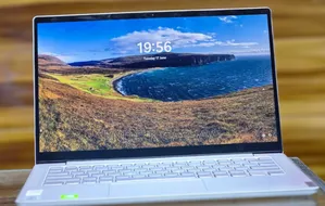 Photo - New Laptop Lenovo ThinkPad Yoga 8GB Intel Core I5 SSD 512GB