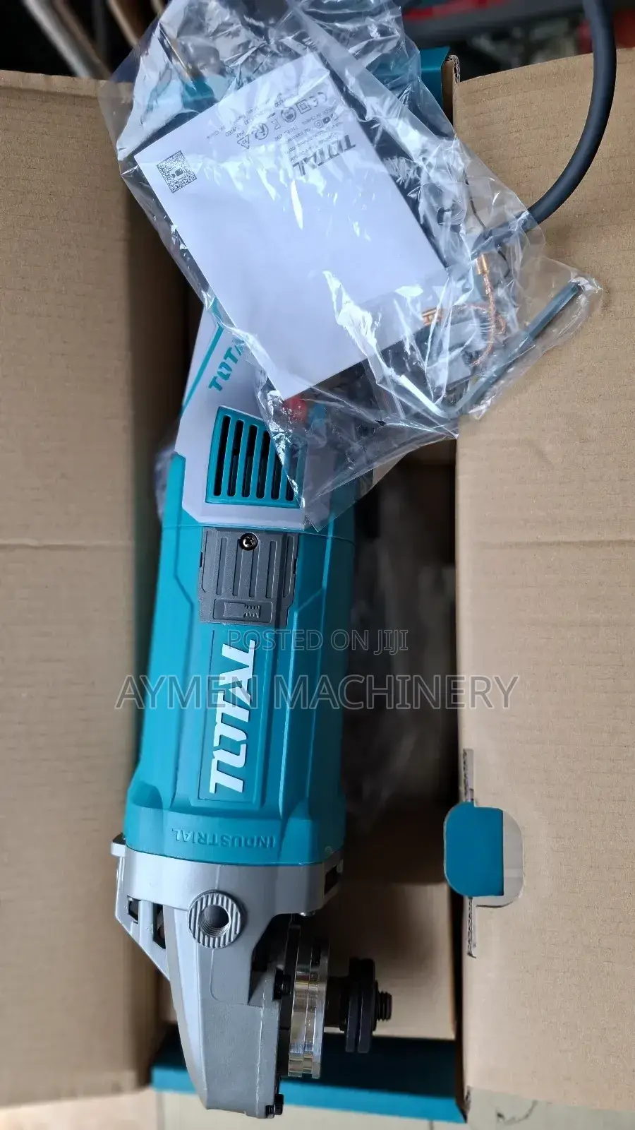 Total Grinder 2400w 230mm