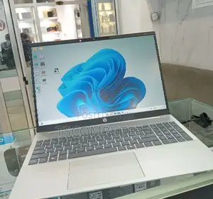 New Laptop HP 16GB AMD Ryzen 7 SSD 512GB