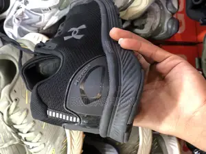 Under Armour Black Sneakers Lightweight