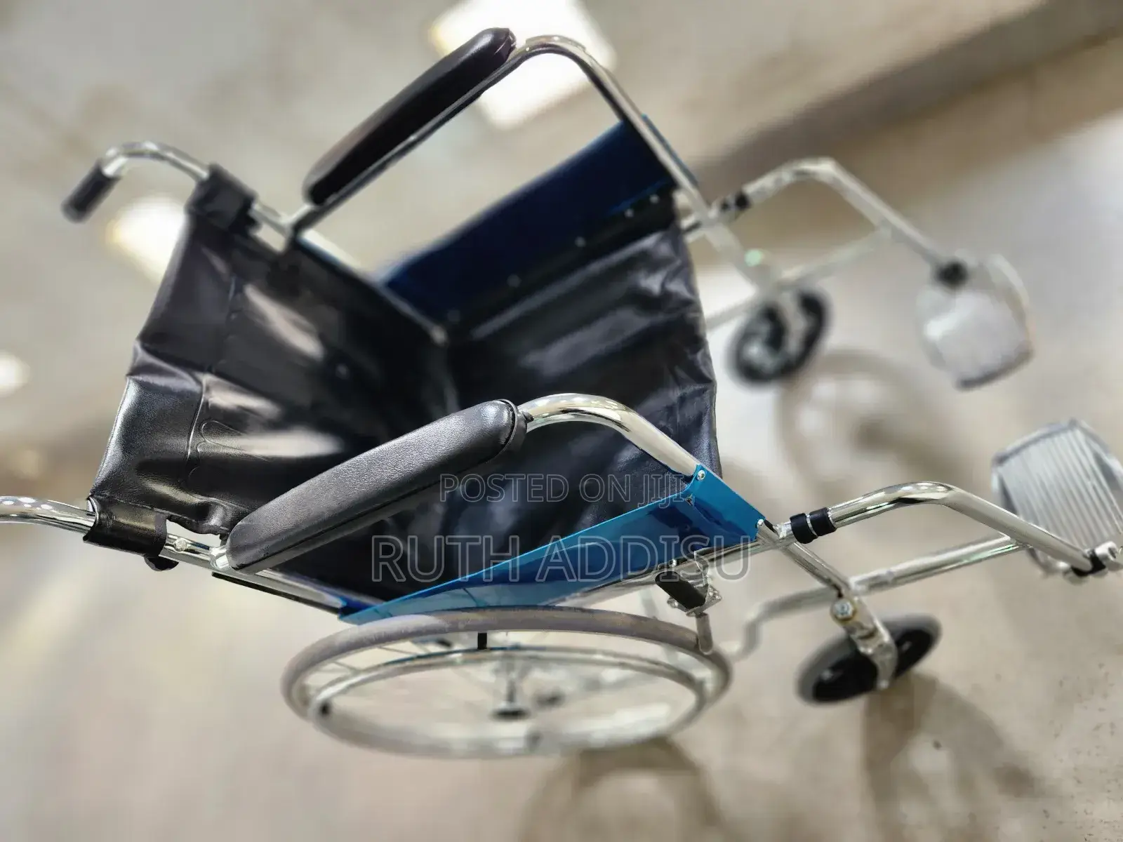 Wheelchair走到wheelchair墙我wheelchair局面wheelchair受訪wheelchair