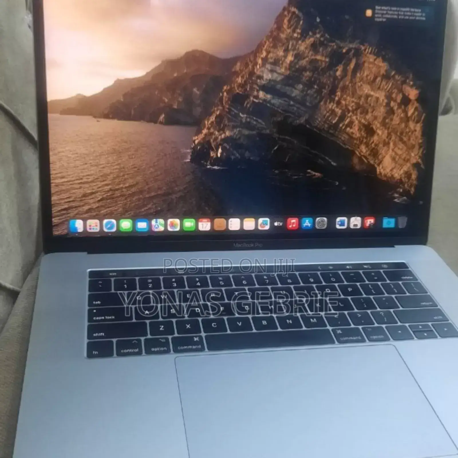 New Laptop Apple MacBook Pro 2017 16GB Intel Core I7 SSD 512GB