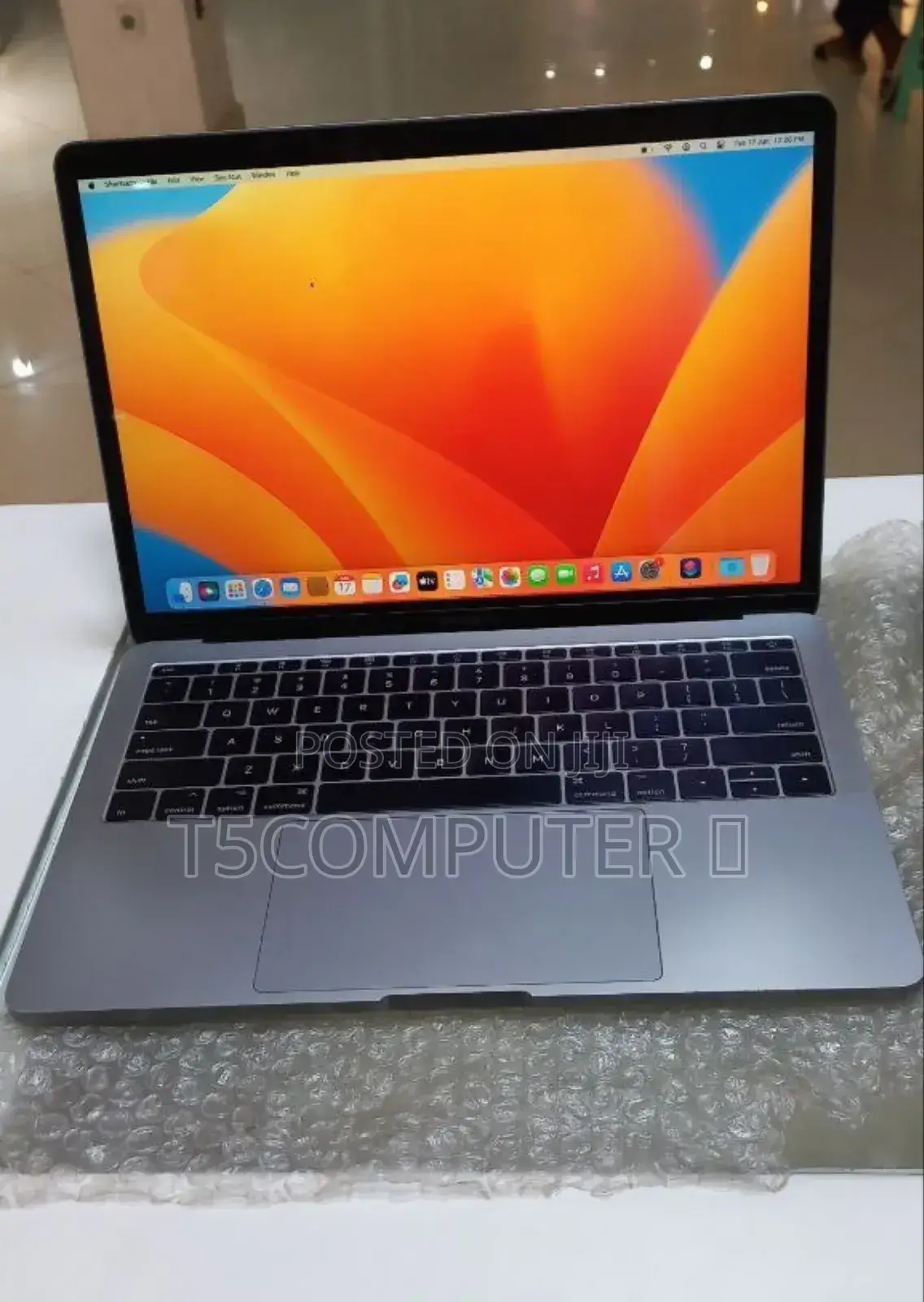New Laptop Apple MacBook Pro 2017 16GB Intel Core I5 SSD 512GB