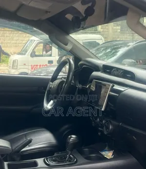 Toyota Hilux 2016 White