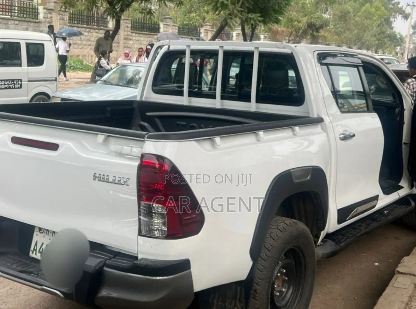 Toyota Hilux 2016 White