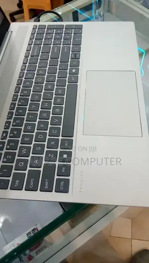 New Laptop HP Pavilion 15 16GB AMD Ryzen 7 SSD 512GB