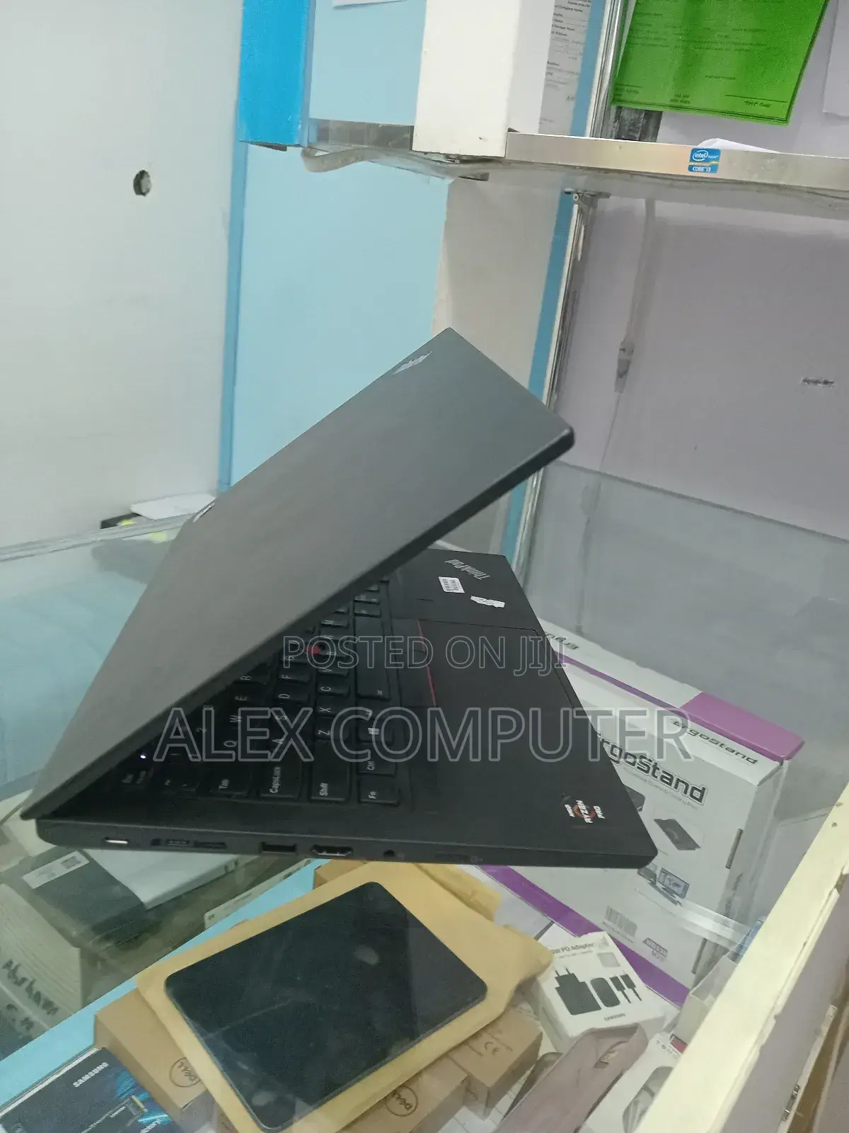 New Laptop Lenovo ThinkPad T495s 16GB AMD Ryzen 5 SSD 512GB