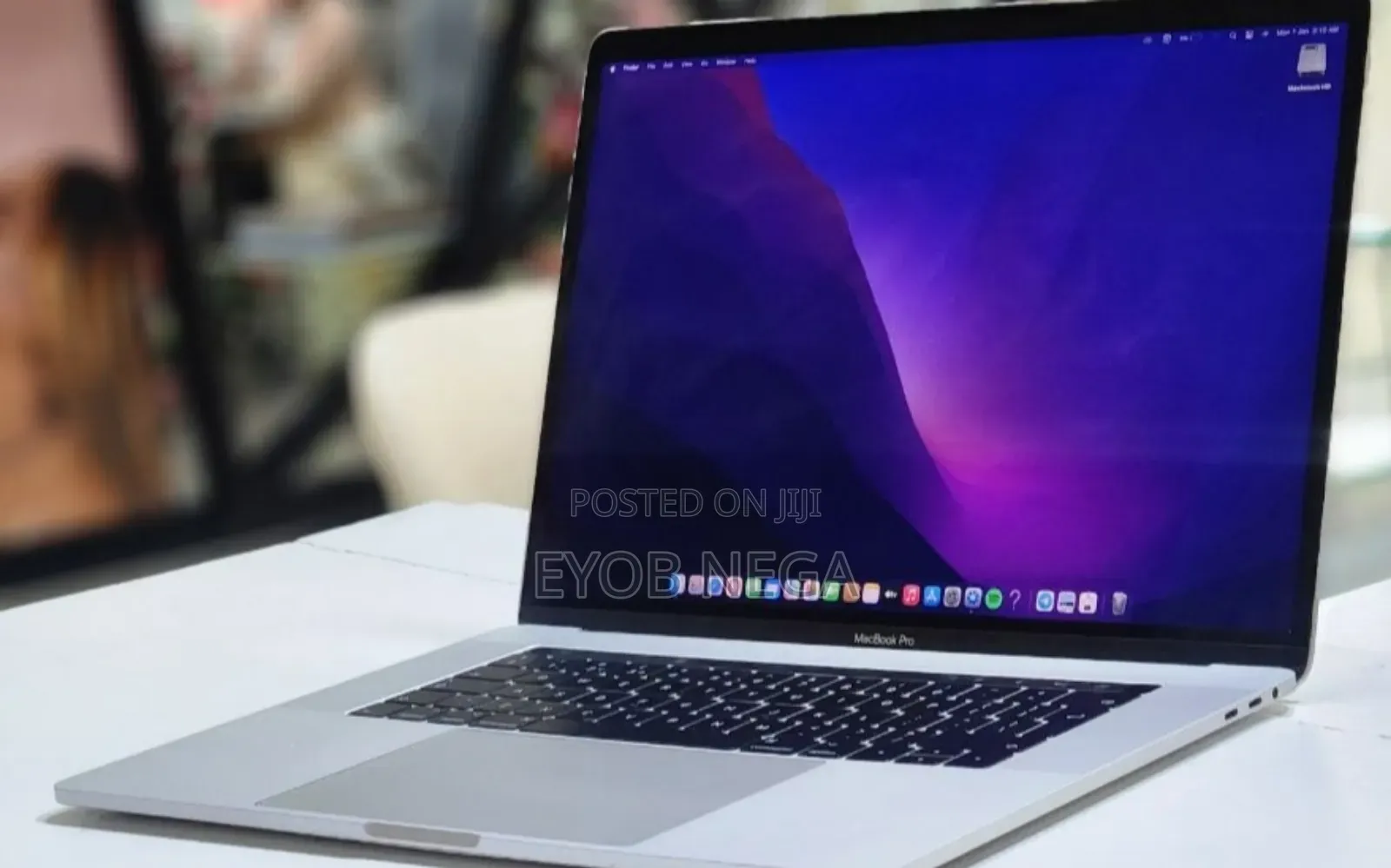 New Laptop Apple MacBook Pro 2017 16GB Intel Core I7 SSD 512GB