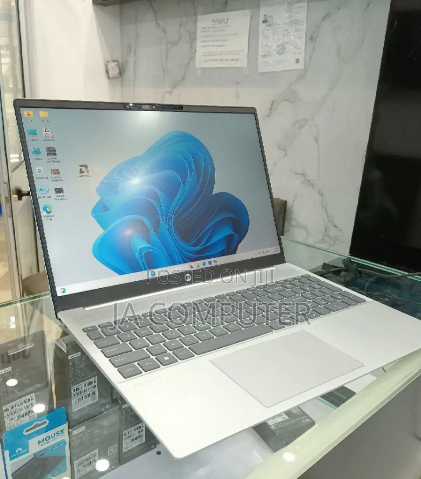 New Laptop HP Pavilion 15 16GB AMD Ryzen 7 SSD 512GB