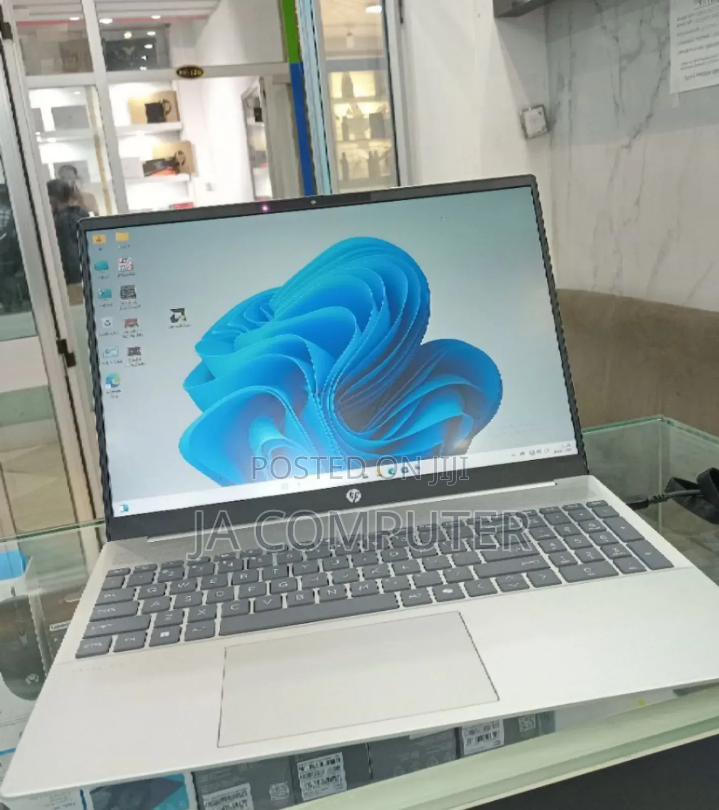 New Laptop HP Pavilion 15 16GB AMD Ryzen 7 SSD 512GB