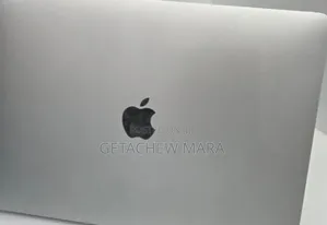 New Laptop Apple MacBook 8GB Intel Core I5 SSD 512GB