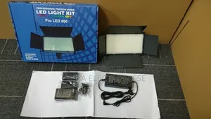 Photo - The "Professional Photo Video Led Light Kit Pro Led 600"