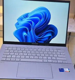 New Laptop Asus Zenbook 14 UX434 16GB Intel Core I7 SSD 1T