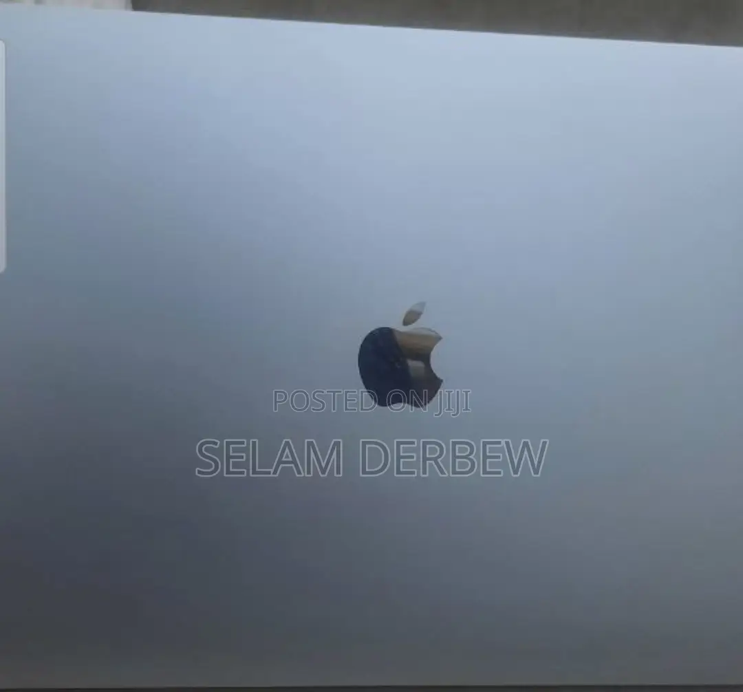 New Laptop Apple MacBook Pro 2017 16GB Intel Core I7 SSD 512GB