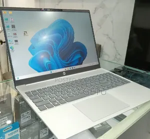 Photo - New Laptop HP Pavilion 15 16GB AMD Ryzen 7 SSD 512GB
