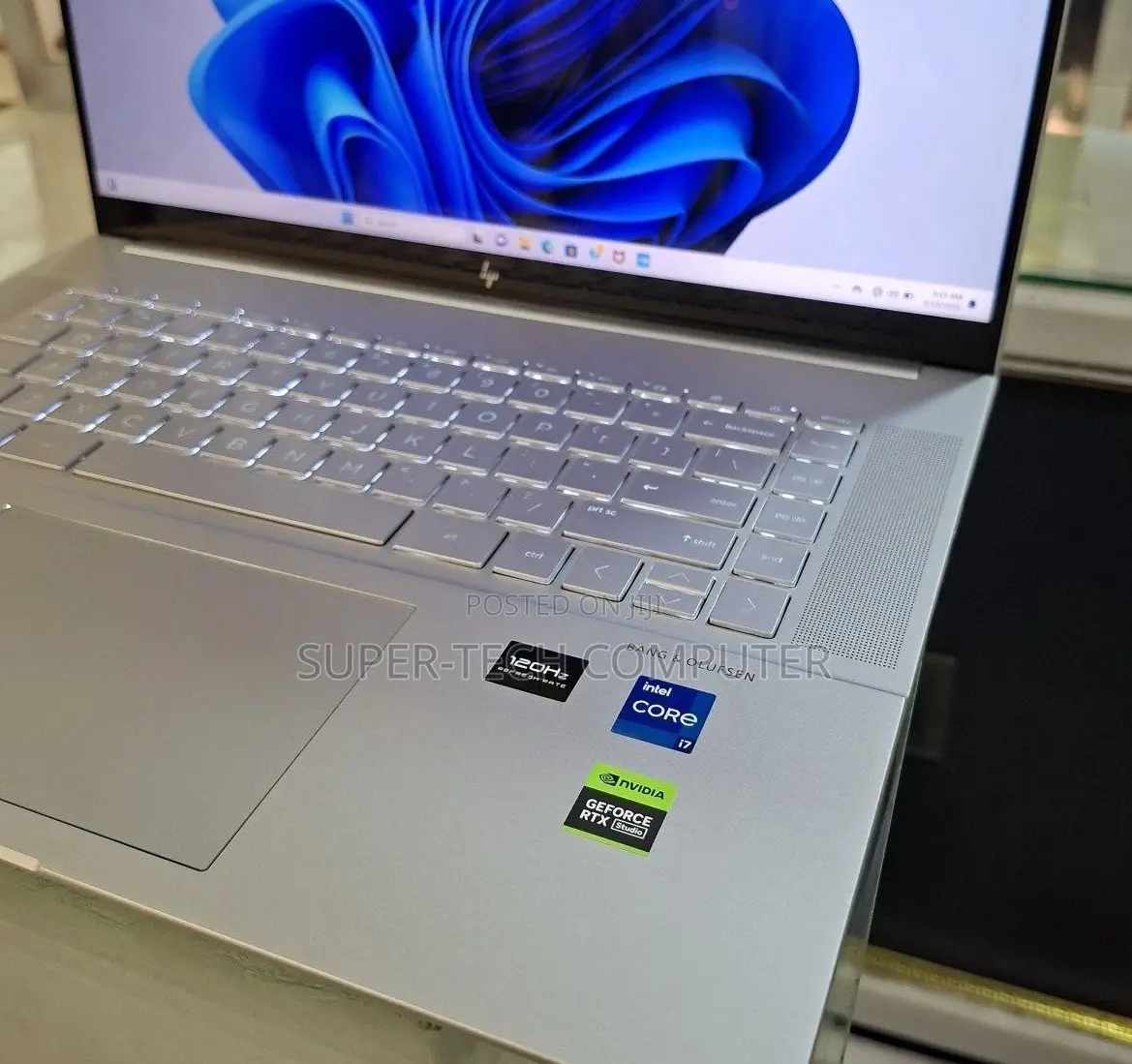 New Laptop HP Envy 16 Gaming 16-H1023dx 16GB Intel Core I7 SSD 1T