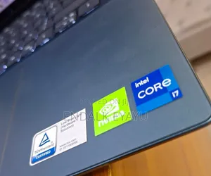 New Laptop Dell 16GB Intel Core I7 SSD 1T