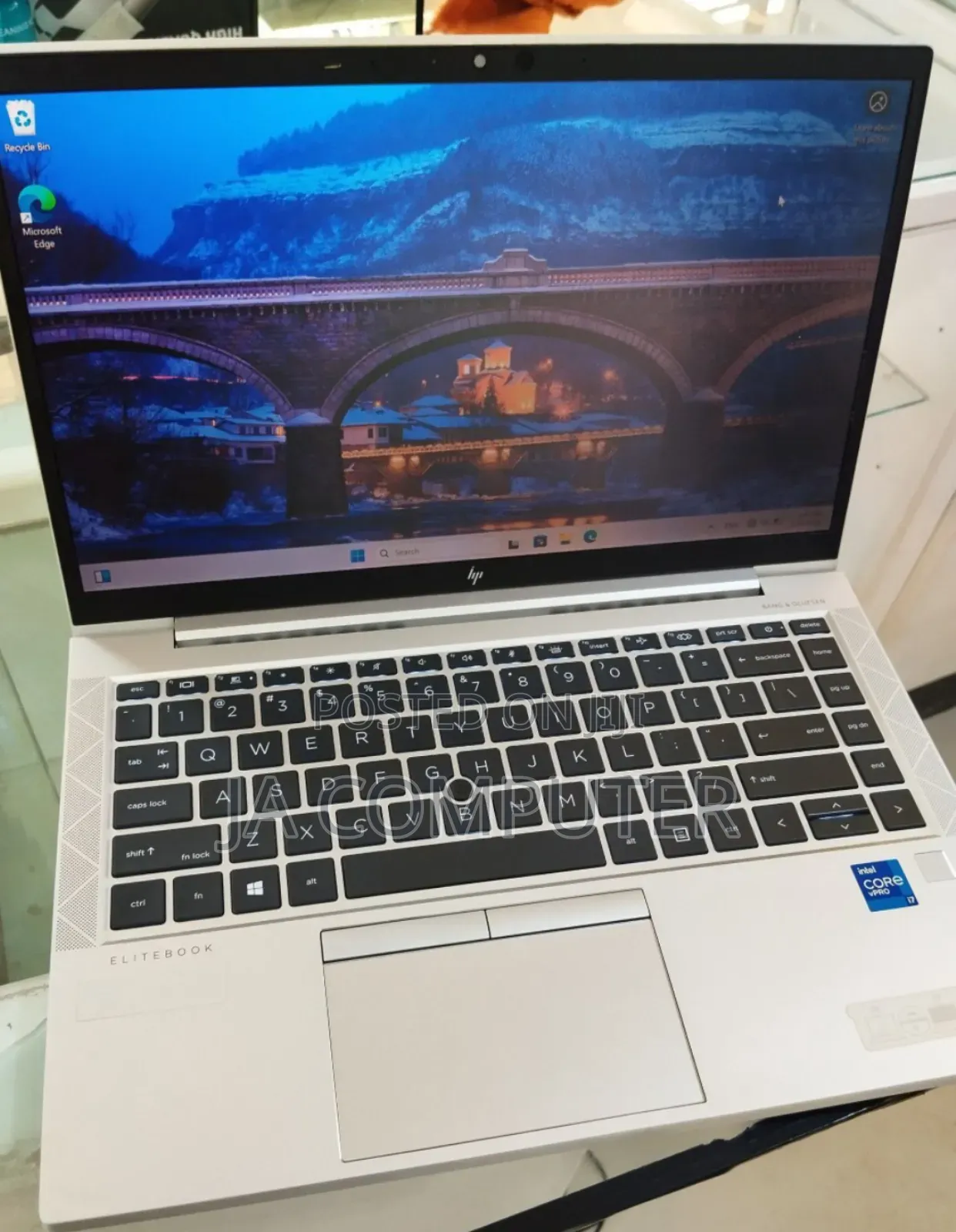 New Laptop HP EliteBook 840 G8 16GB Intel Core I7 SSD 512GB
