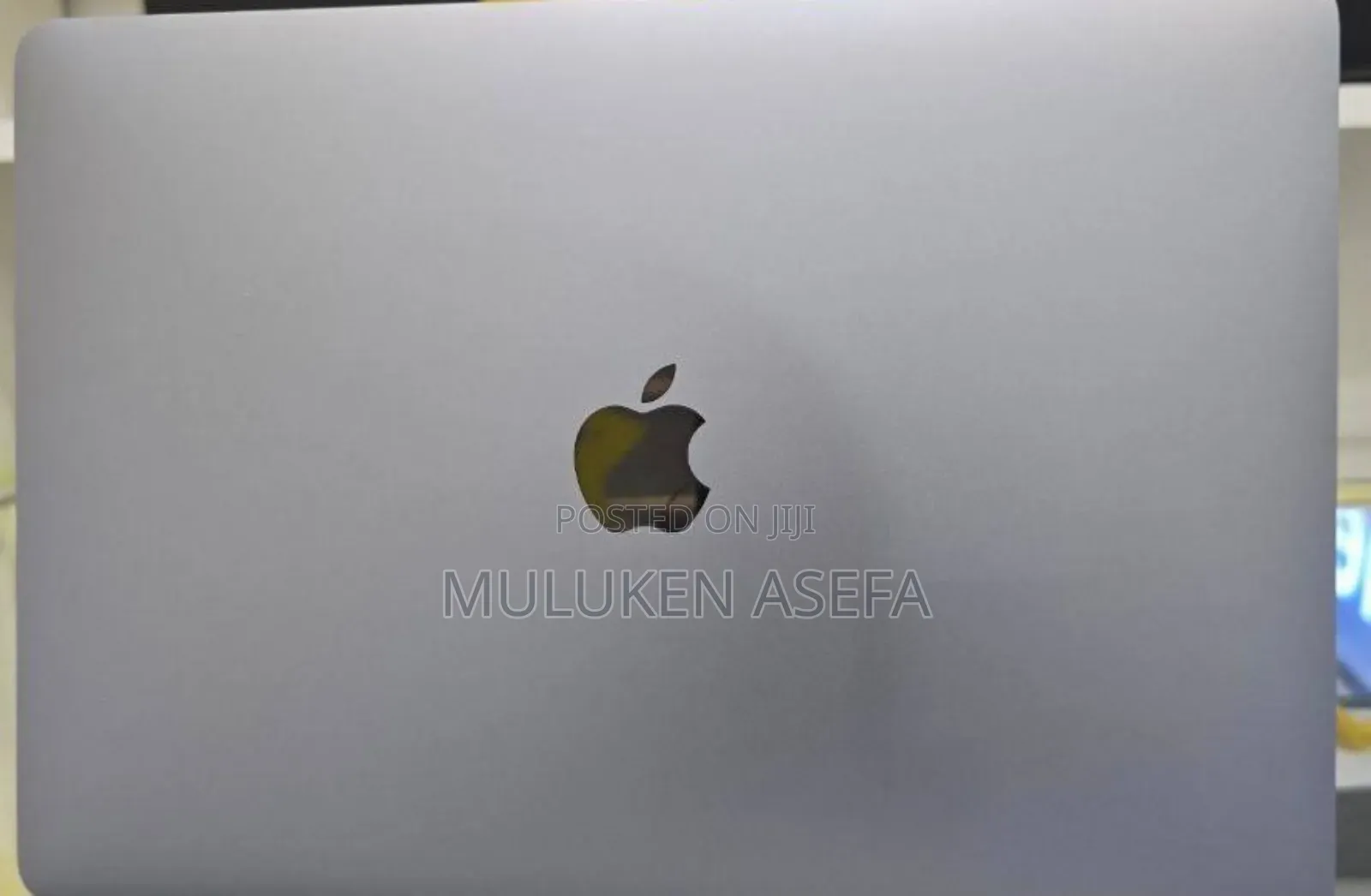 New Laptop Apple MacBook Pro M1 8GB Apple M1 SSD 256GB