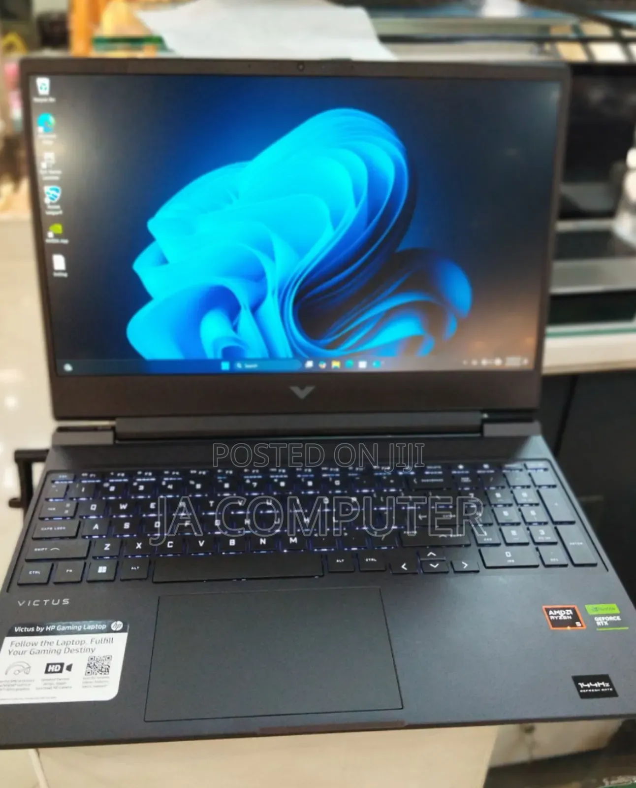 New Laptop HP Victus 16 8GB AMD Ryzen 5 SSD 512GB