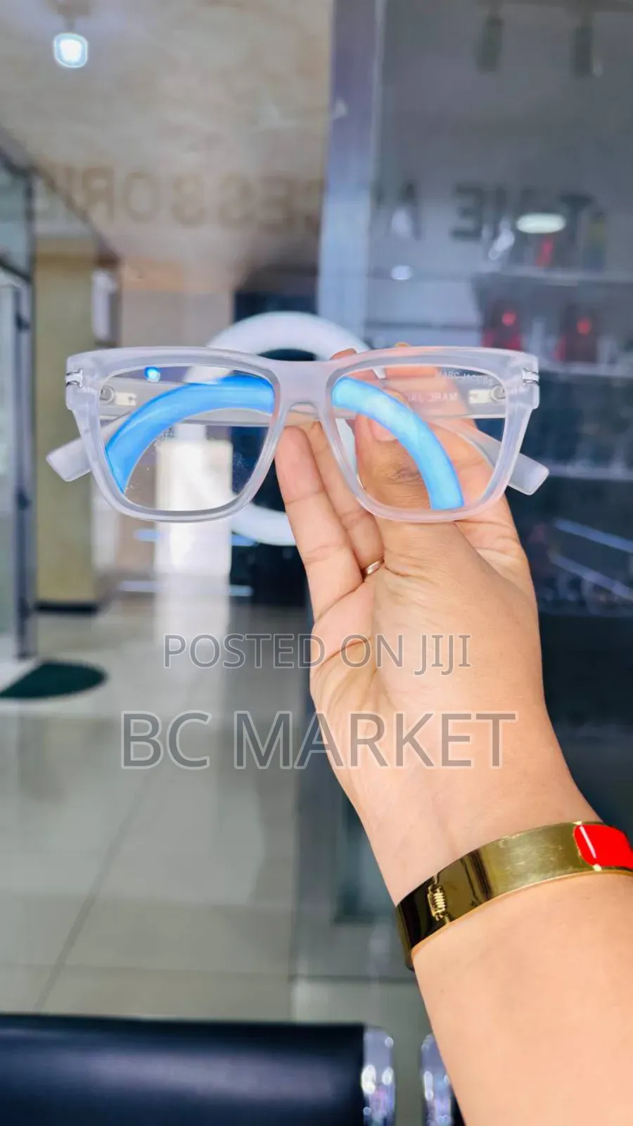 Sunglasses With Different Brand Options