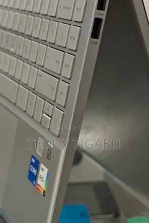 New Laptop HP Pavilion X360 16GB Intel Core I5 SSD 1T