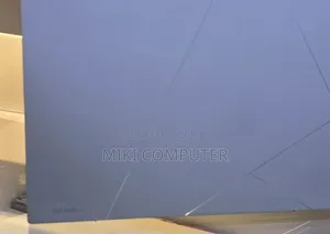 New Laptop Asus ZenBook 13 UX331UN 16GB Intel Core I7 SSD 1T