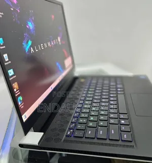 New Laptop Alienware M15 R3 32GB Intel Core I7 SSD 1T