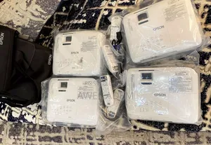 Epson Eb-X31 Hd 3lcd Projector 3,300 Lumens 10,000 Hour's