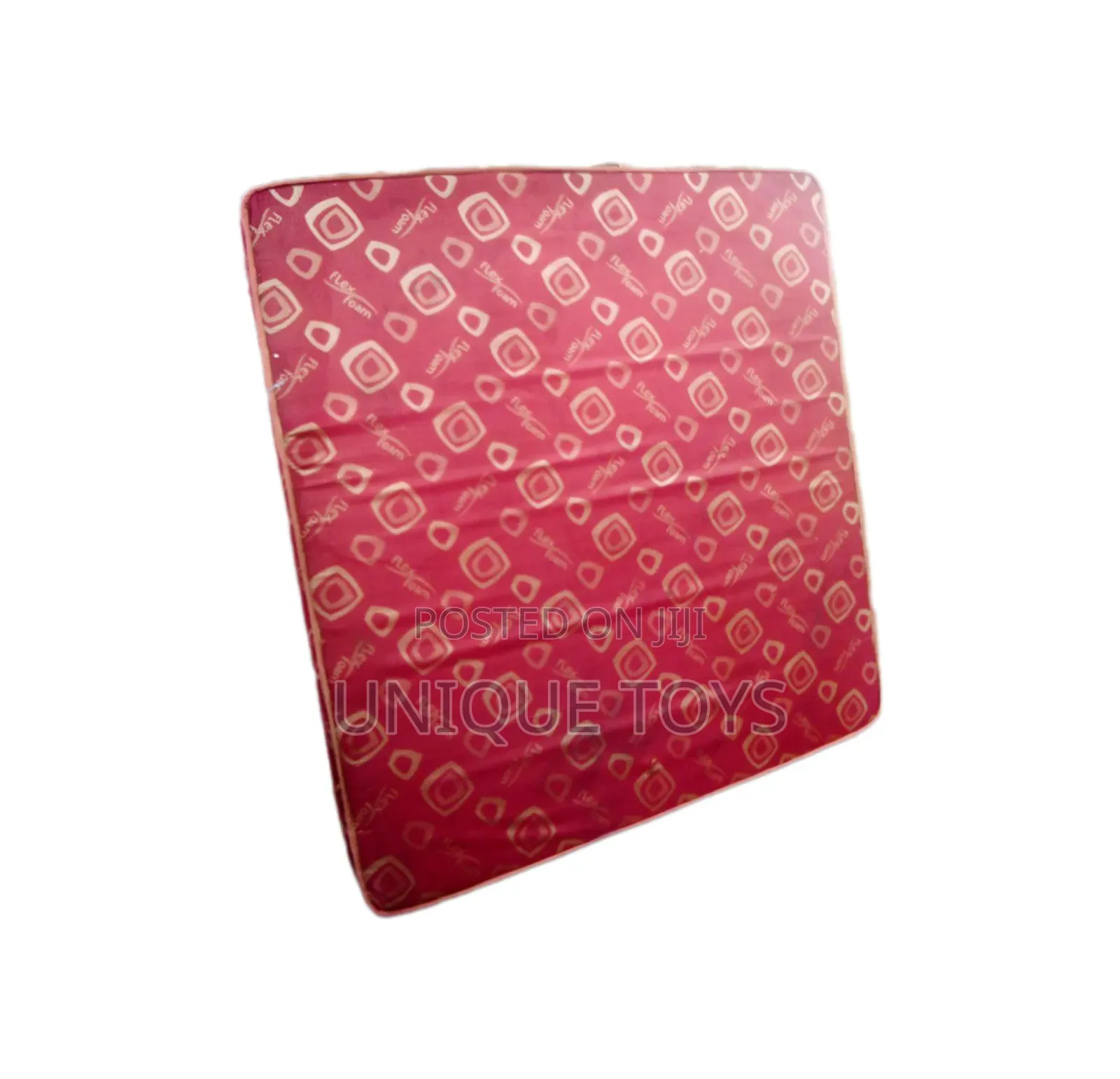 Slightly Used Flex Foam Mattress 
Dimensions: 1.80*2.10m