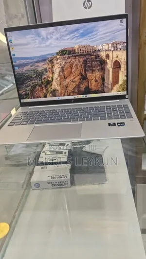 New Laptop HP Pavilion 15 16GB Intel Core I7 SSD 1T